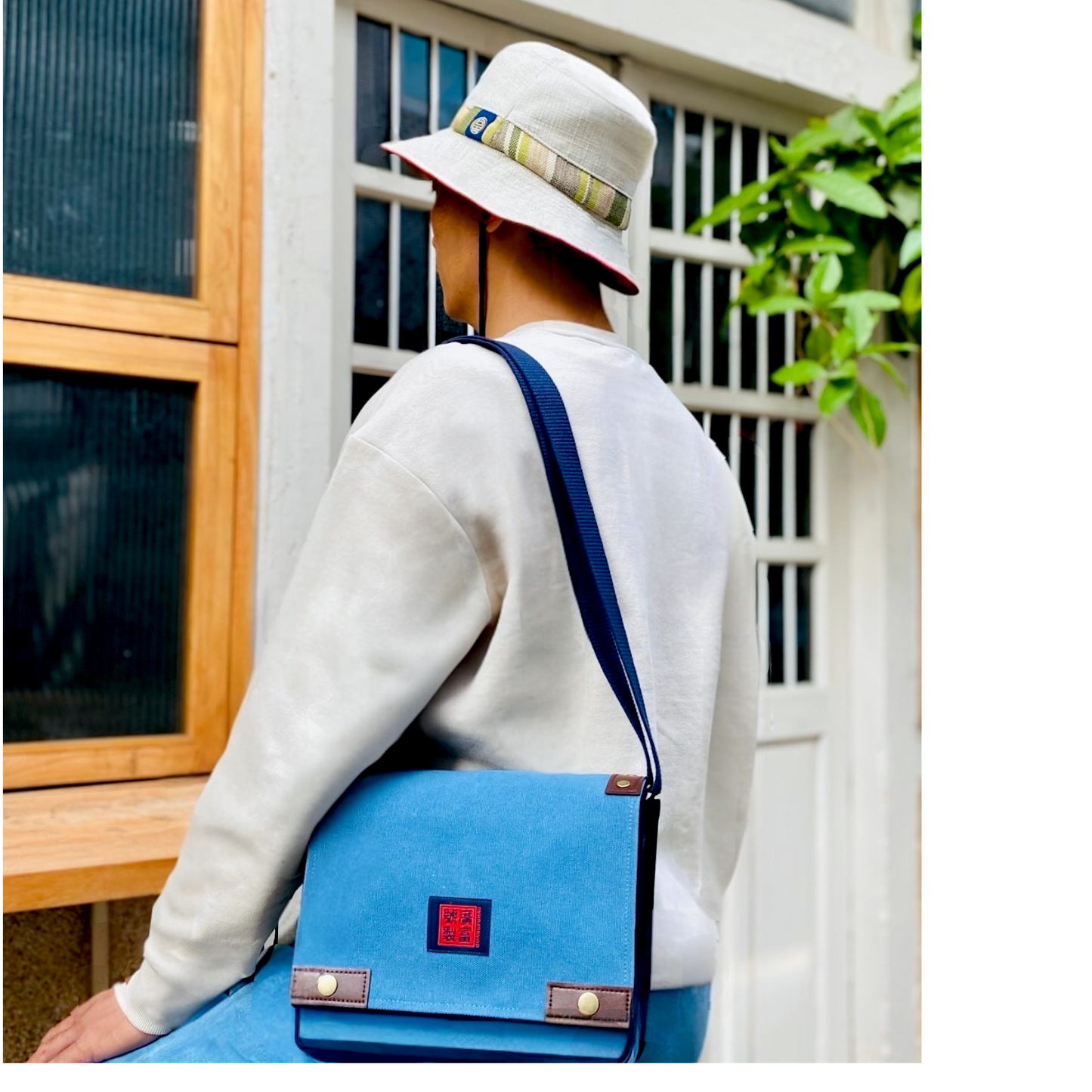 預購款~懷舊小書包 側背包（現至2/28預購下單且付款完成即確認收單，月初排單上線製程，預計3/28開始陸續發貨。)