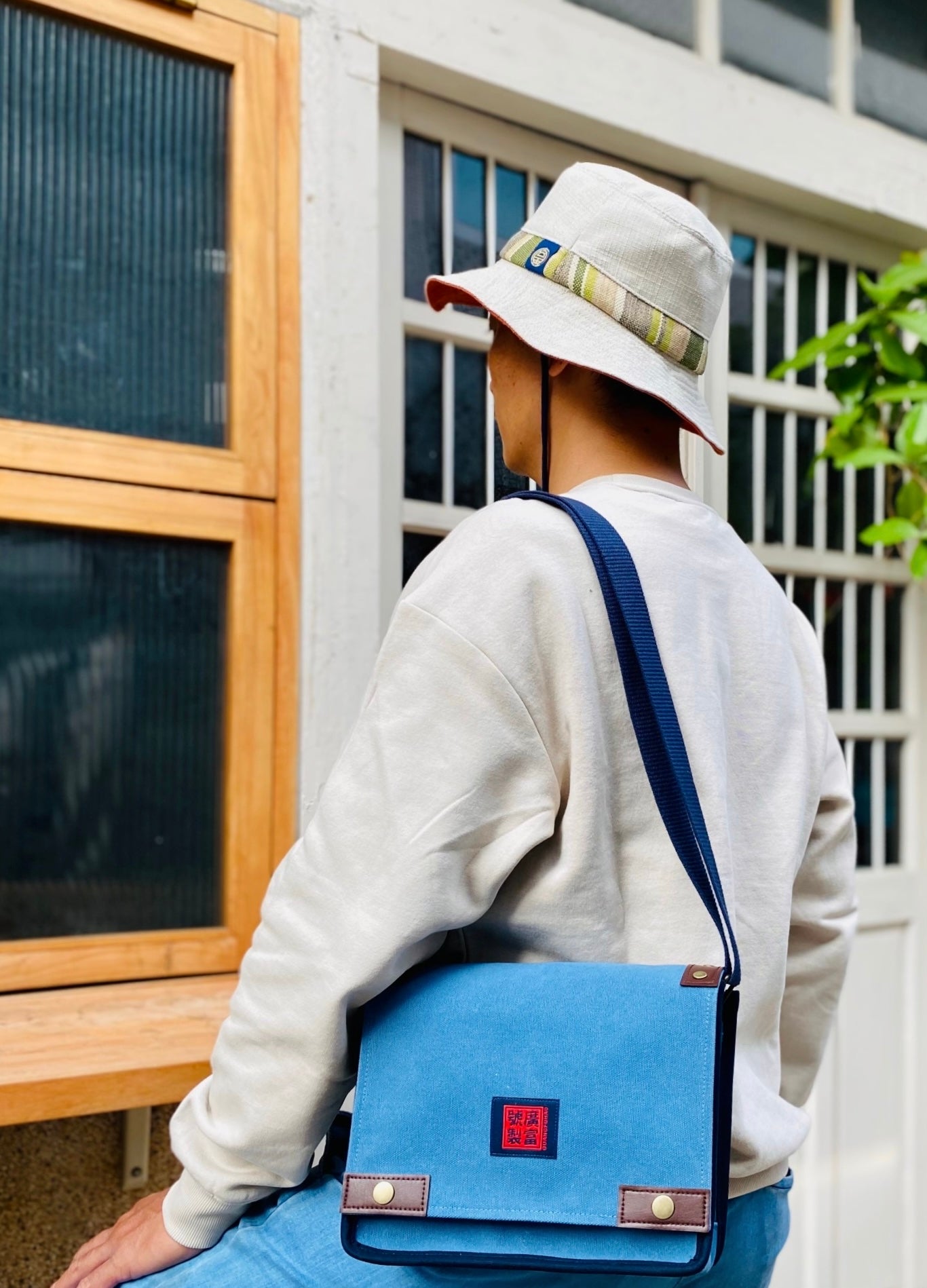 預購款~懷舊小書包 側背包（現至2/28預購下單且付款完成即確認收單，月初排單上線製程，預計3/28開始陸續發貨。)